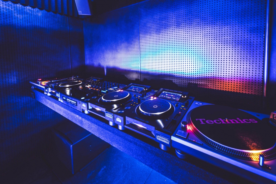 Cue DJ Suites Geelong Breakwater Creative Spaces